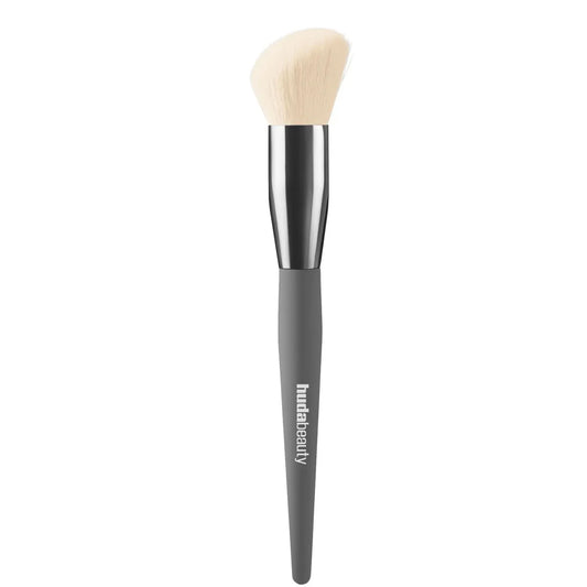 HUDA BEAUTY Diffusing Cheek Brush